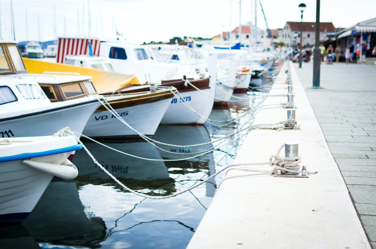 Por qué Elegir Luces Marinas: La Elección Inteligente para la Iluminación Marina-Artículo