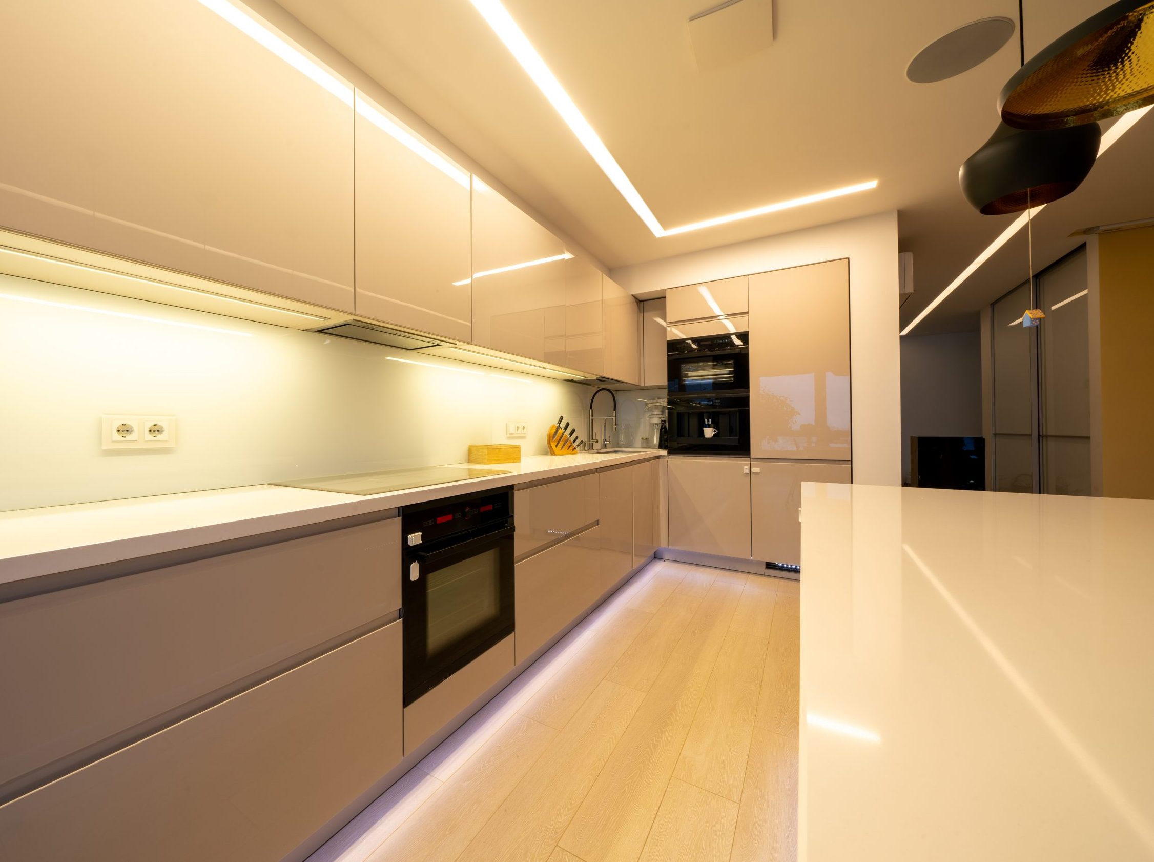 Qué tendencias hay en Iluminación LED para cocinas en 2023?